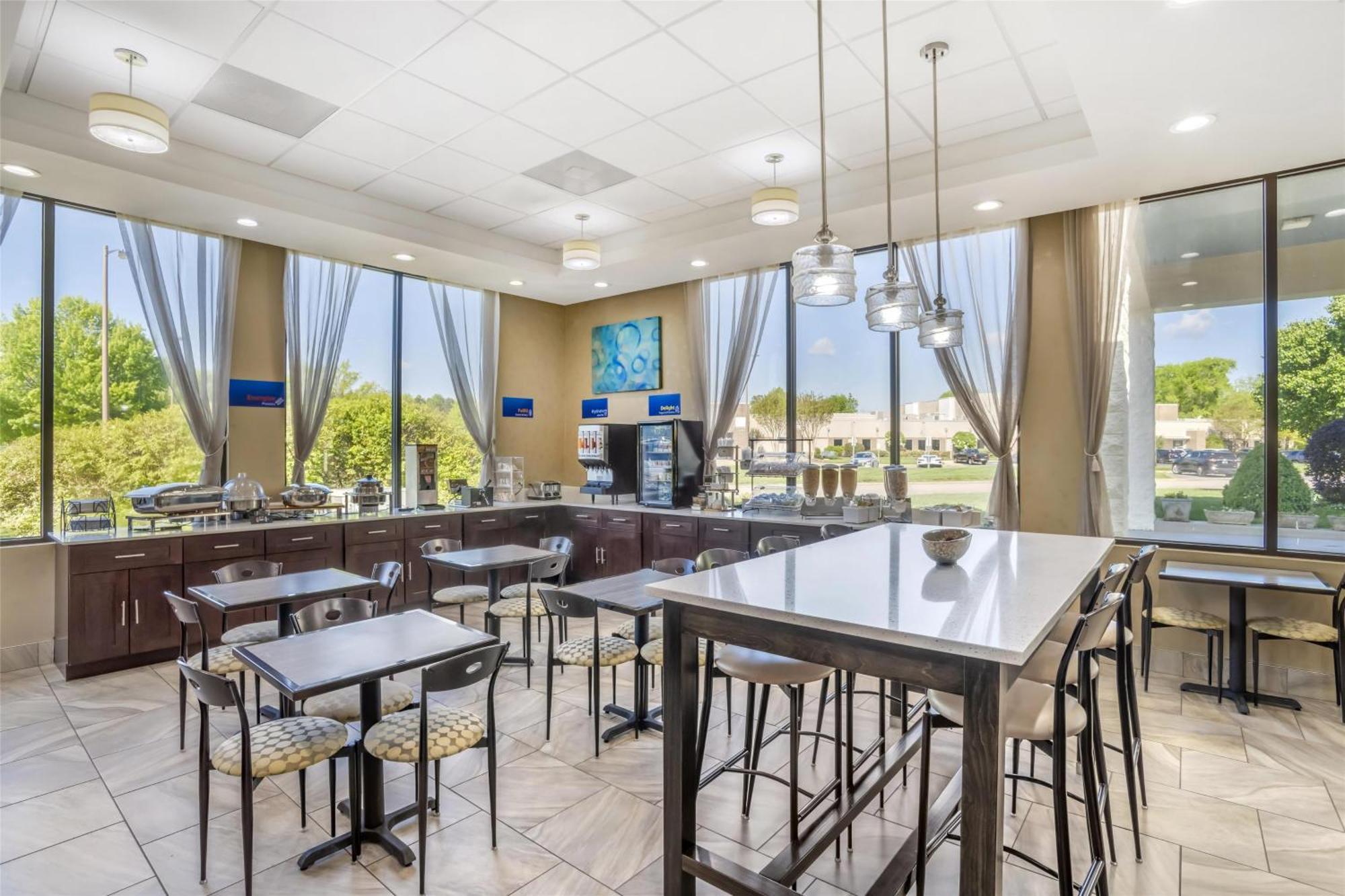 Best Western Inn & Suites Monroe Exteriör bild